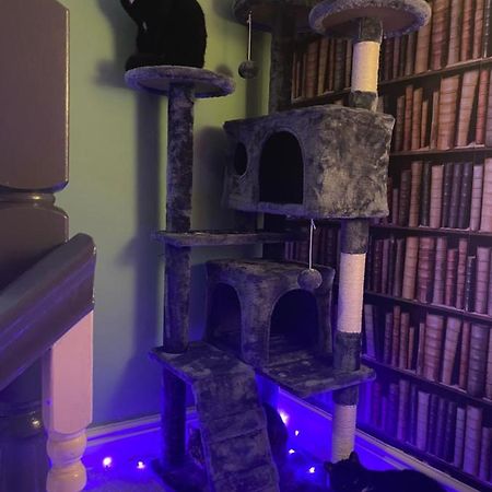 Tuebrook Towers Hotel Ливърпул Екстериор снимка