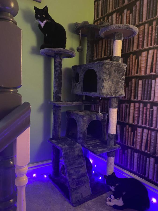 Tuebrook Towers Hotel Ливърпул Екстериор снимка